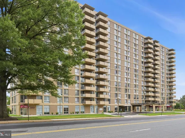 2401 Pennsylvania Ave APT 1015, Wilmington, DE 19806