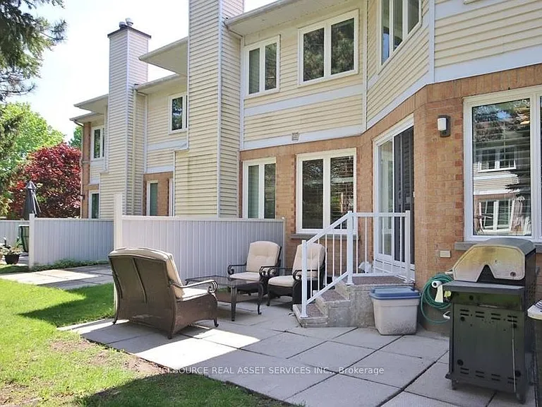 109 Dalecroft Cres — Photo 31