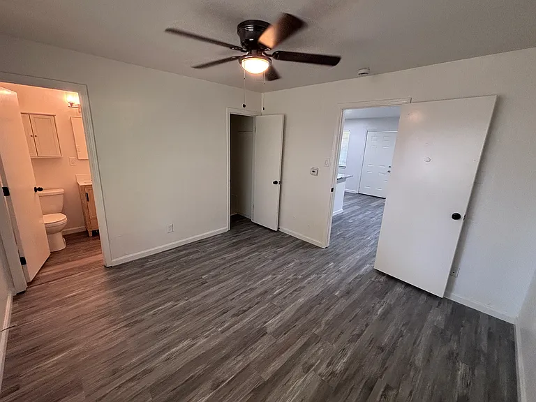 2720 Forrest St #B — Photo 11