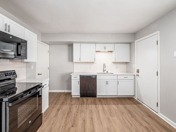 2nd image of 554 Riverview Dr #C