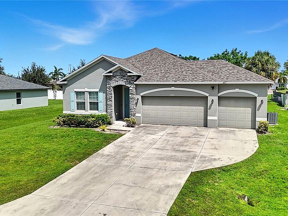 2nd image of 1413 SW 19th Pl