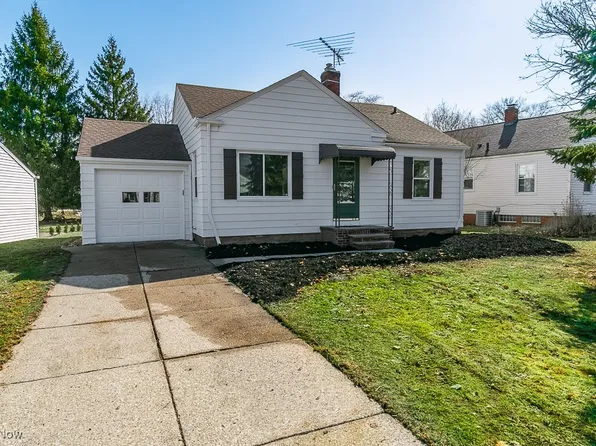 5128 Bridgewater Rd, Lyndhurst, OH 44124
