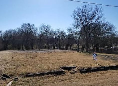 2nd image of 616 Aspendale Dr