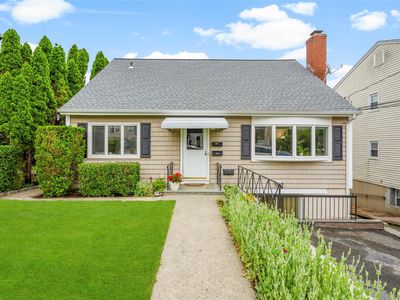 11 Parsons Street, Harrison, NY, 10528