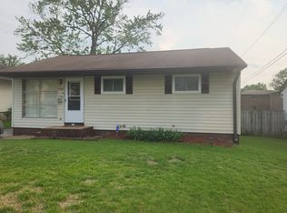 156 Perthshire Rd, Saint Louis, MO 63137