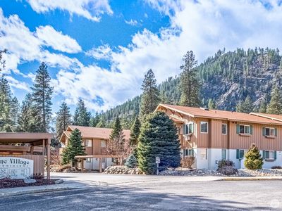 525 Alpine Pl #B3, Leavenworth, WA, 98826