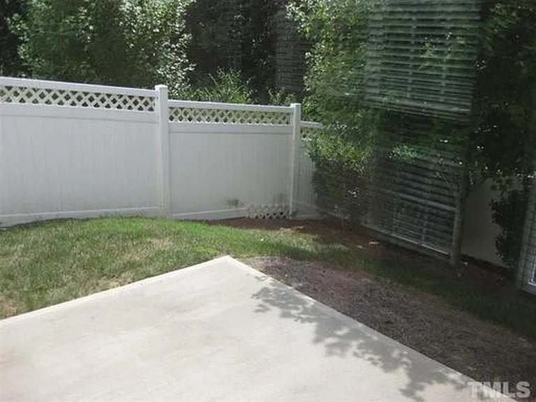 286 Joshua Glen Ln — Photo 5