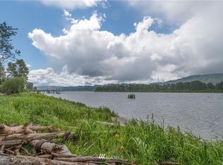 149 W Sunny Sands Rd, Cathlamet, WA 98612
