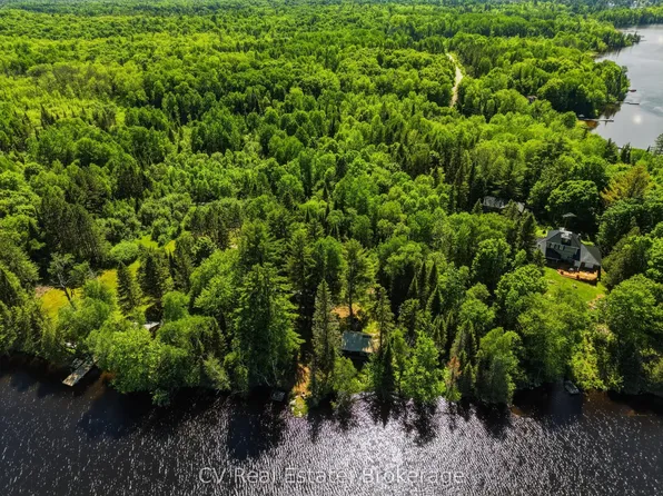 109 Black Bear Rd, Magnetawan, ON P0A 1C0