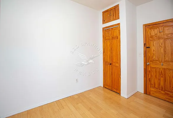 Rented by Red Sparrow Realty Group | media 27