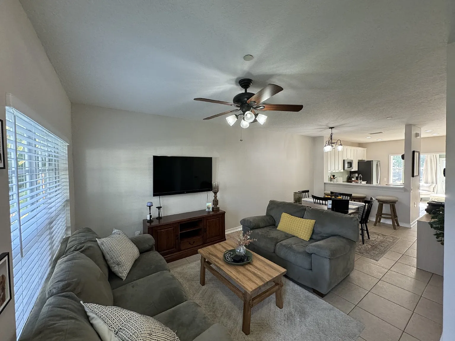 2 bed, 1.5 bath, 1105 sqft, $2,550 — Photo 4