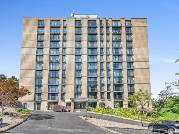 1800 7th St APT 11E, East Moline, IL 61244