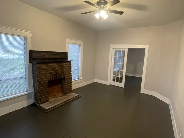 334 N Clements St #A, Gainesville, TX 76240