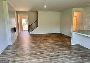 5th image of 741 Point Place Dr
