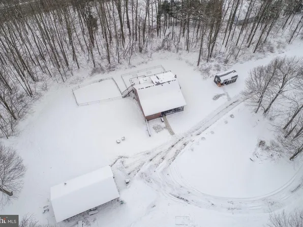 31581 Garrett Hwy, Accident, MD 21520