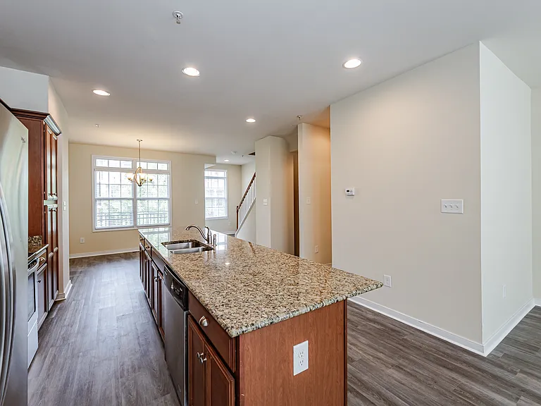 3927 Liesfeld Pl — Photo 9