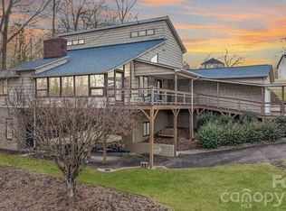 3910 6th St NW, Hickory, NC 28601