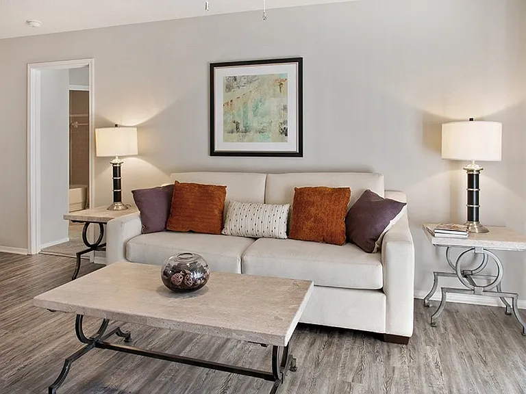 Crestview at Oakleigh Apartments — Photo 29