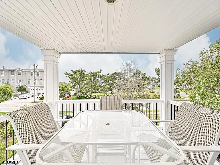 2304 Ocean Ave — Photo 21