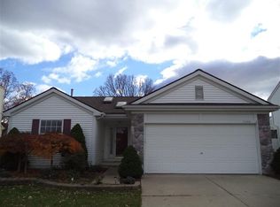 7606 Bay Tree Dr, Ypsilanti, MI