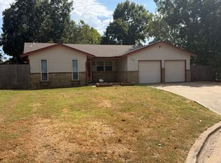 17 Oak Hollow Rd, Shawnee, OK 74804
