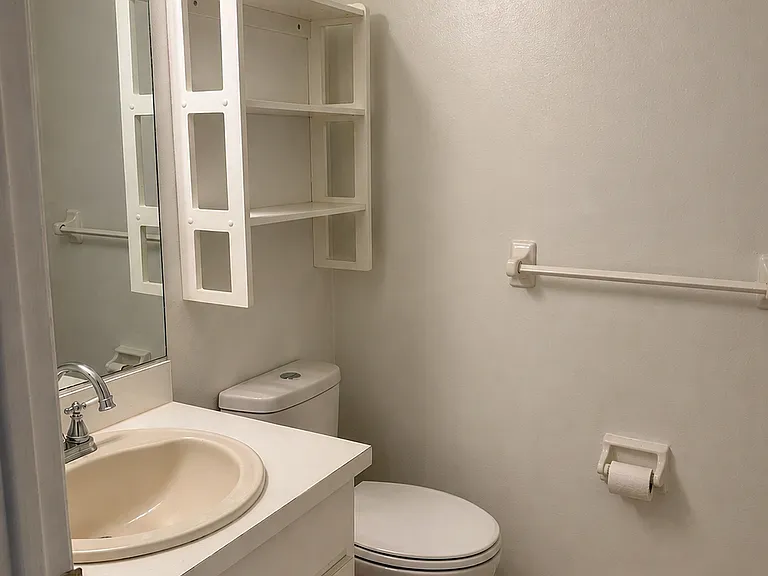 406 Albee Rd W #8 — Photo 9