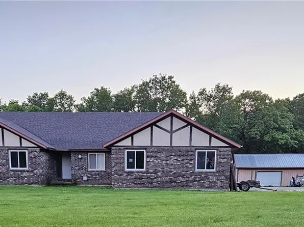 25410 High Dr, Excelsior Springs, MO 64024