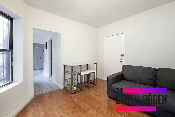 Rented by R New York | media 7