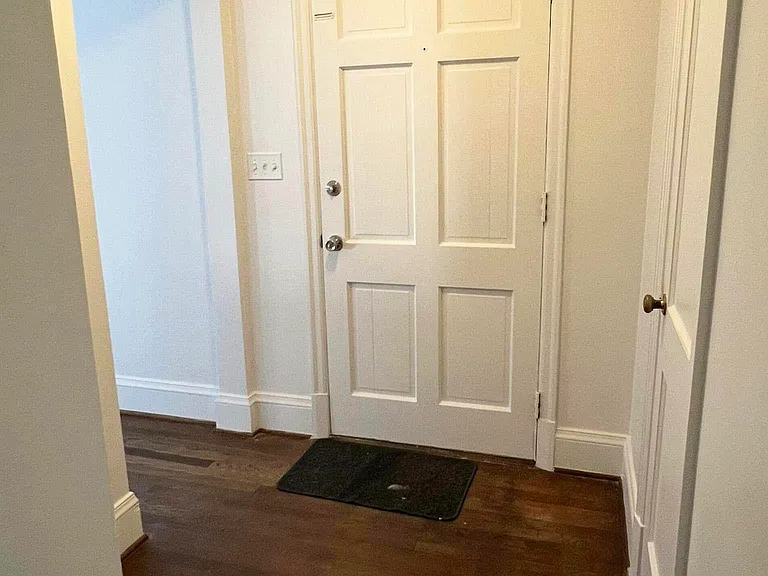 1545 Rugby Ave — Photo 4
