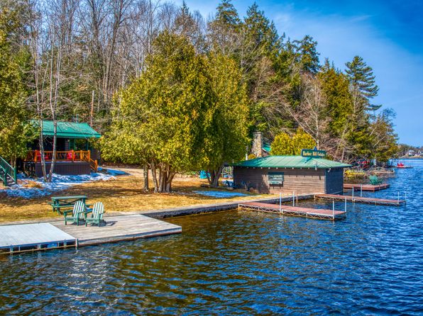5 Harbor Hill Ln, Saranac Lake, NY 12983