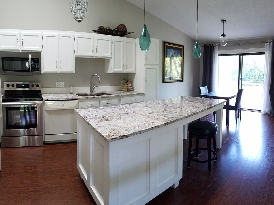 1st image of 811 Buckingwood Ct