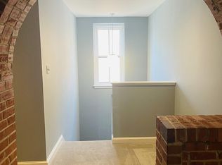 410 11th St NE APT 4, Washington, DC 20002