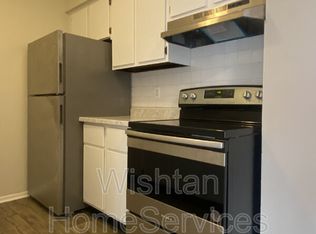 201 Charleston Blvd #1, Macomb, IL 61455
