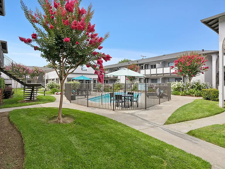 Solera Apartment Community — Photo 9