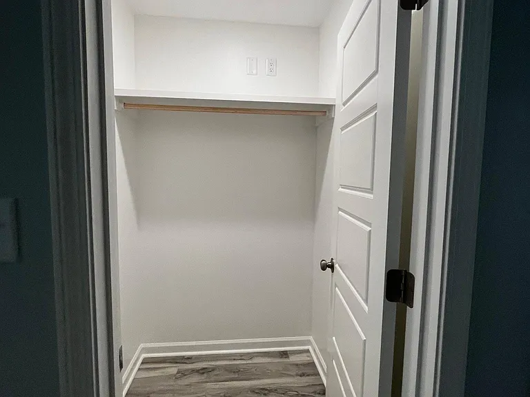 385 Lawler Ave — Photo 9