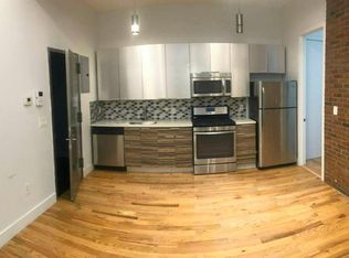 518 Grand St #2A, Brooklyn, NY 11211
