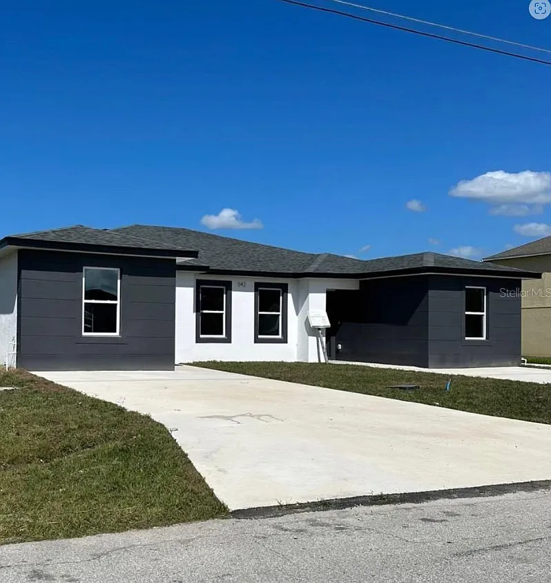 542 Kilimanjaro Dr Unit B - 1 — Photo 1