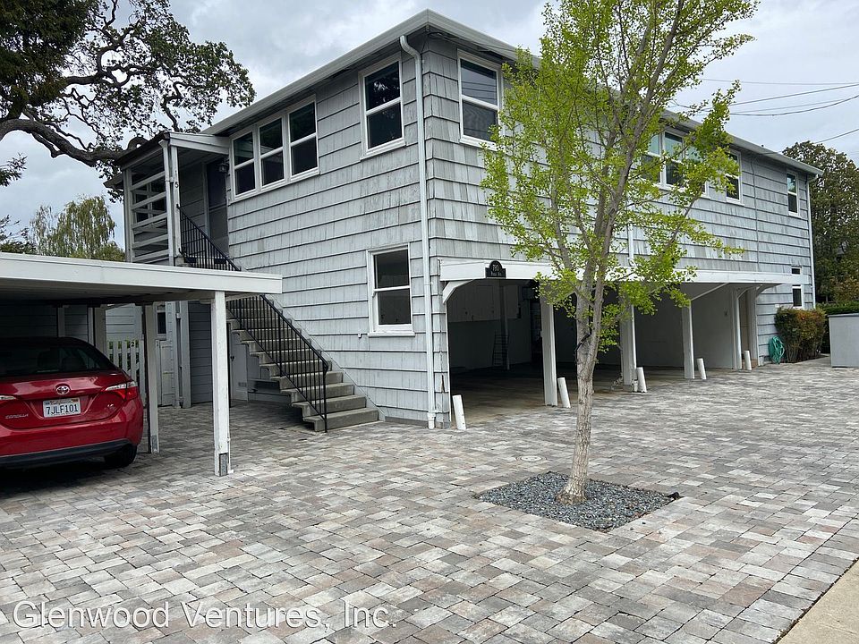 1st image of 780 Roble Ave #5