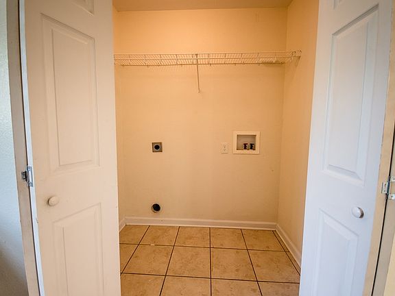 3rd image of 1712 Almond Tree Pl #B
