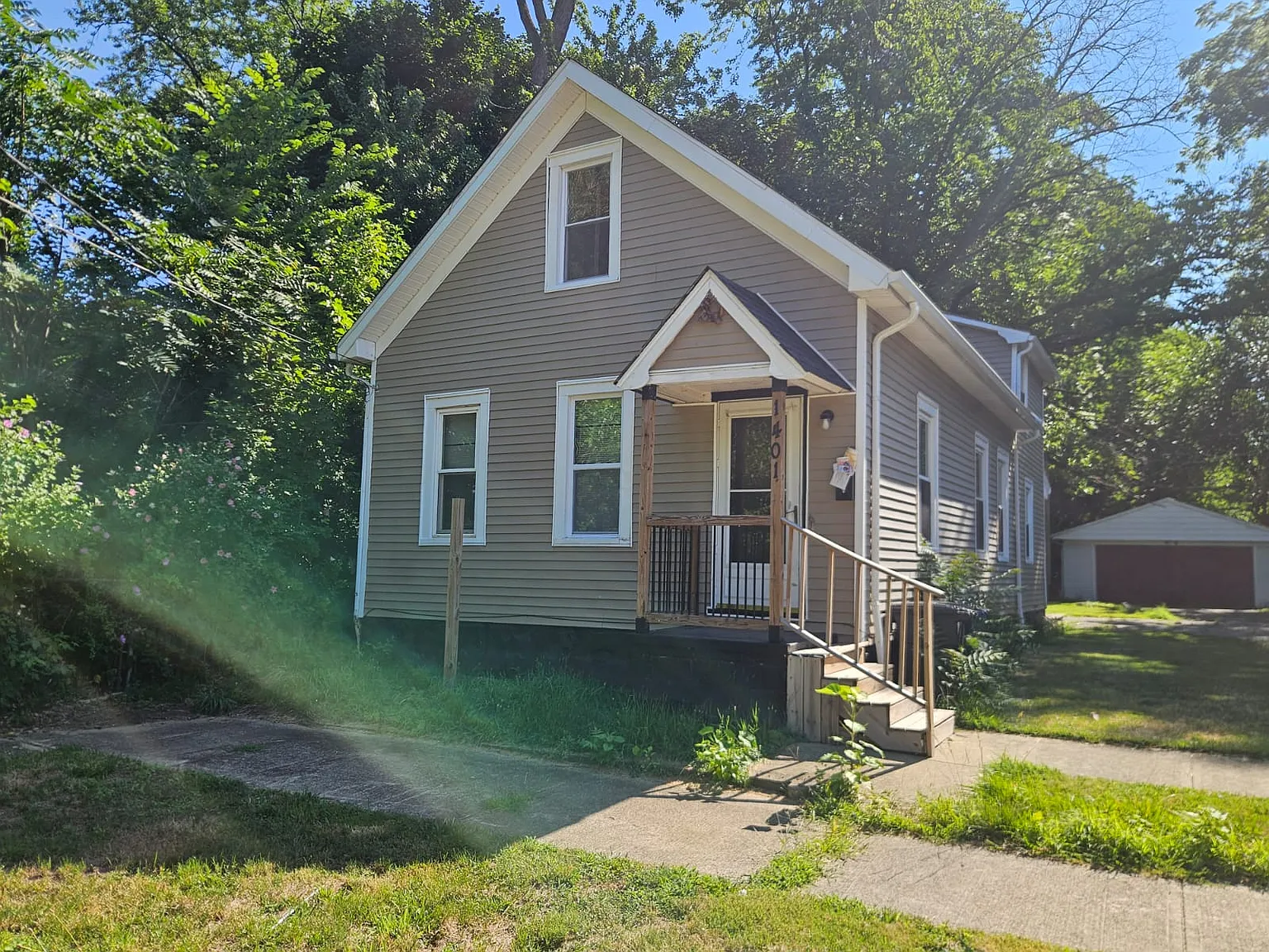 4 bed, 1050 sqft, $1,445 — Photo 1