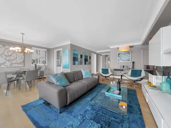 200 East 66th Street A407 image 2 of 23