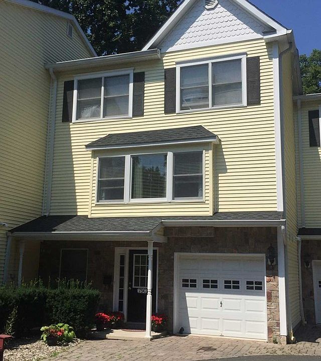 1st image of 75 Carol St APT C