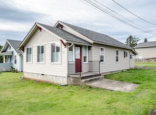 207 2nd St, Garibaldi, OR 97118