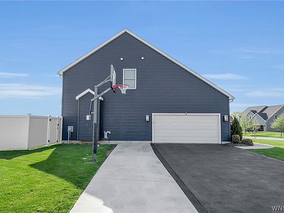 4th image of 45 Deepwood Pl