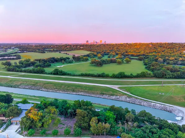 501 Nursery Ln, Fort Worth, TX 76114