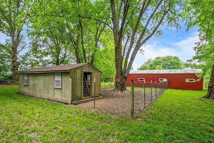 3407 Bean Oller Rd — Photo 36