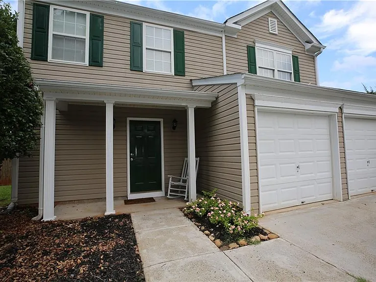 514 Carrington Ct — Photo 1