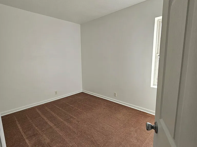 116 10th St #5 — Photo 7
