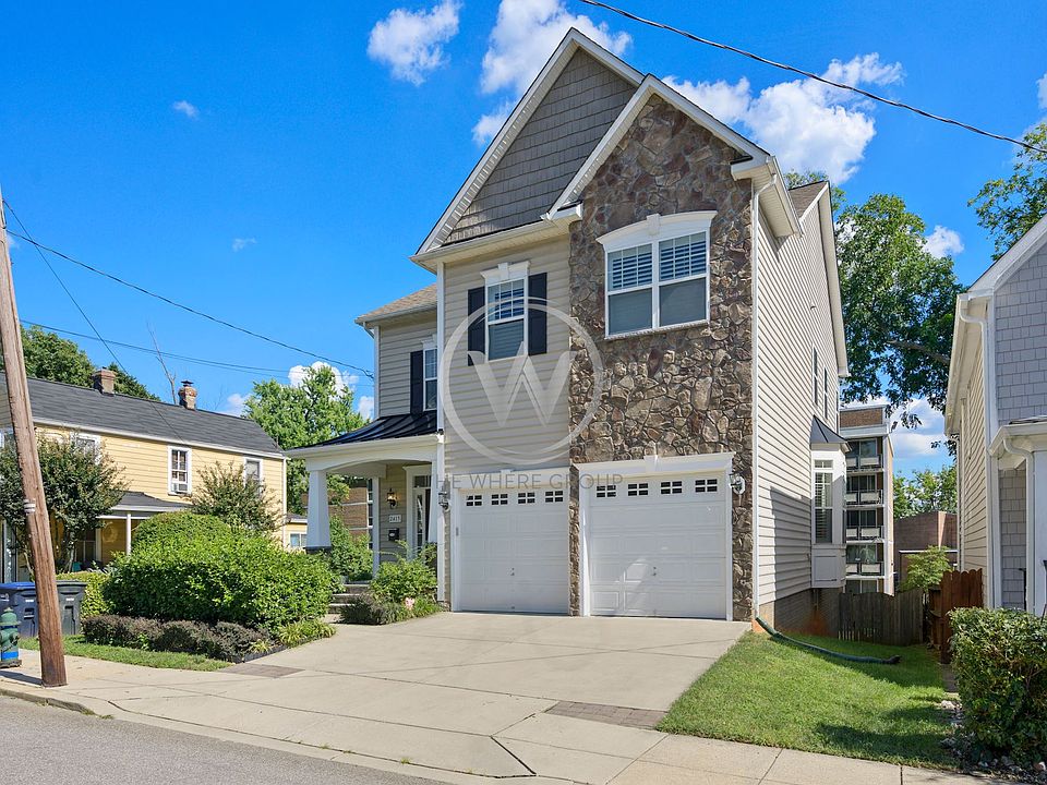 Front Exterior w/ Garage