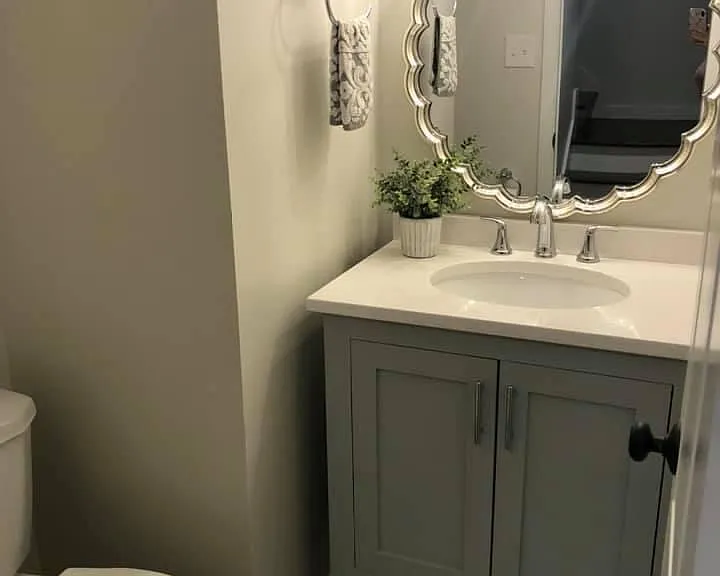 Basement 1/2 Bath